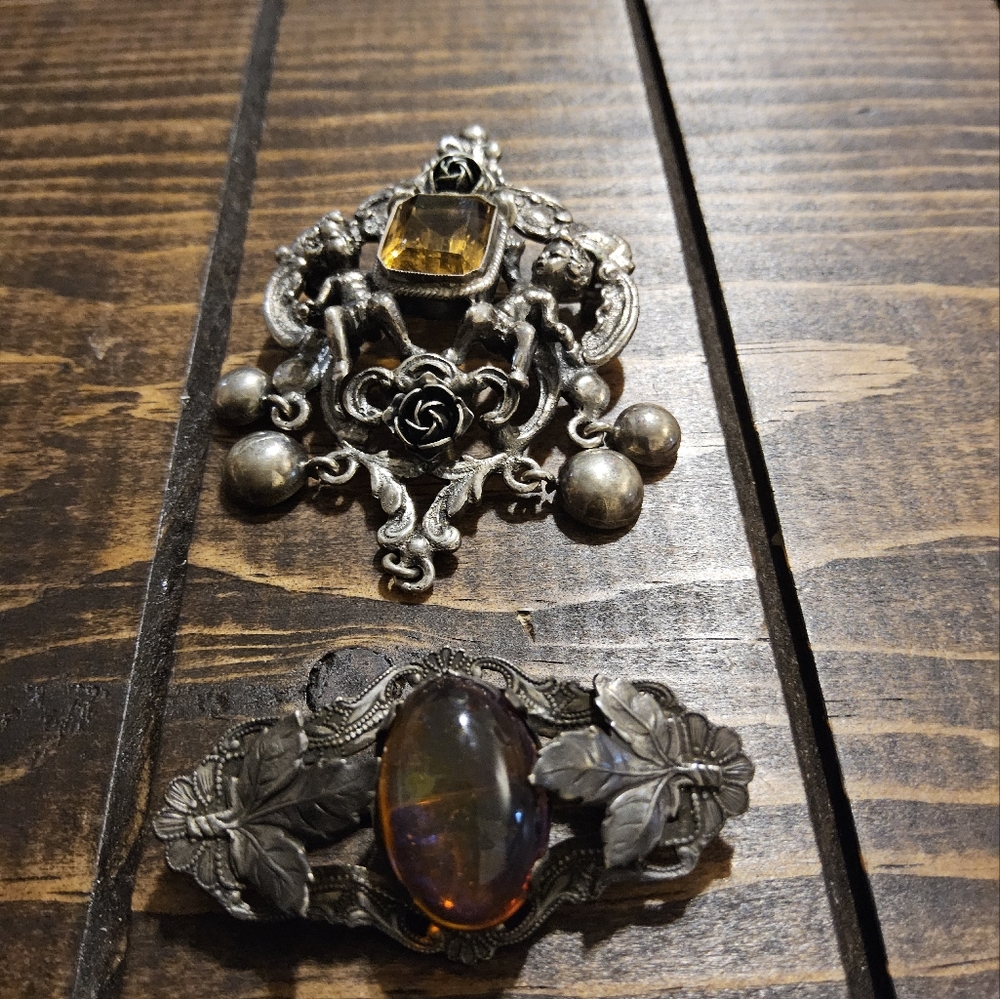 Vintage brooch pins - Picture 10 of 16